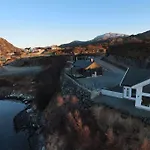 Sunset Island Retreat, Ocean With Hot Tub *
