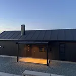 Prázdninový dům Sunset Island Retreat, Ocean With Hot Tub *