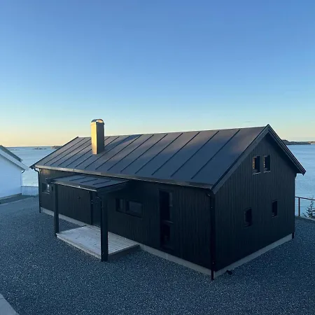 Sunset Island Retreat, Ocean With Hot Tub
