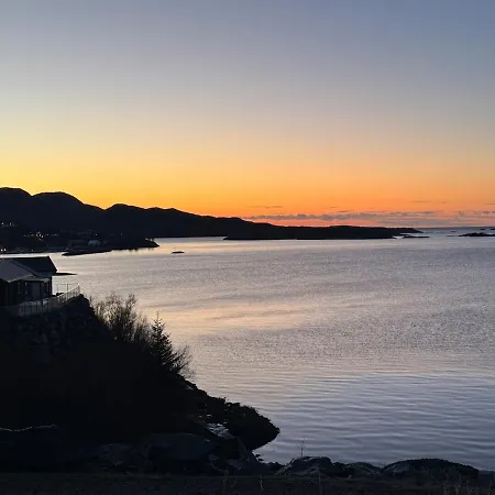 Feriehus Sunset Island Retreat, Ocean With Hot Tub *