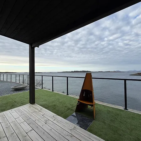 Vakantiehuis Sunset Island Retreat, Ocean With Hot Tub Herland