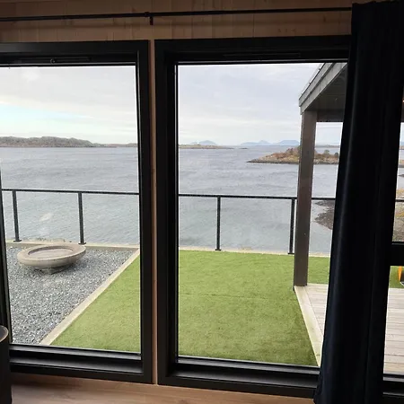 Vakantiehuis Sunset Island Retreat, Ocean With Hot Tub Herland