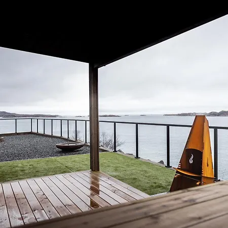 Feriehus Sunset Island Retreat, Ocean With Hot Tub
