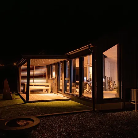 Sunset Island Retreat, Ocean With Hot Tub Feriehus *