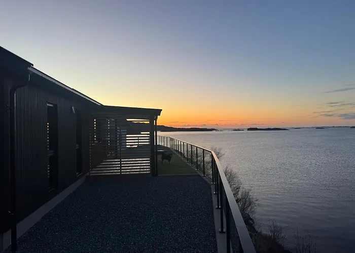 Sunset Island Retreat, Ocean With Hot Tub * Herland
