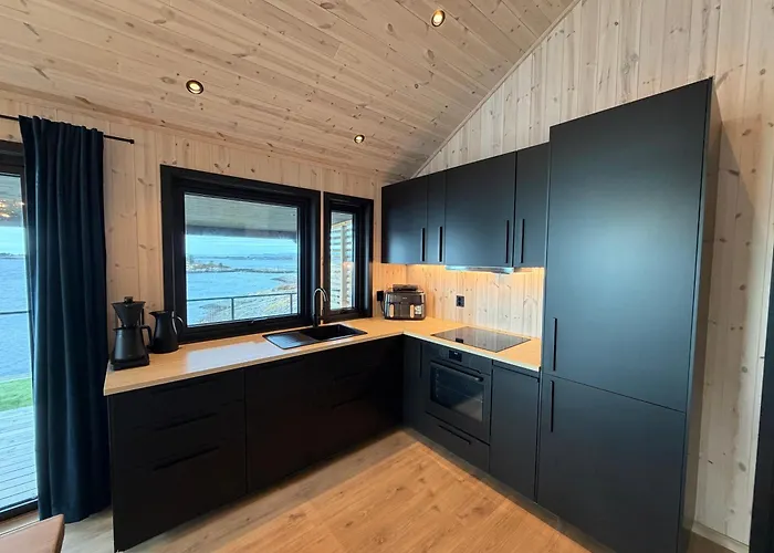 Vakantiehuis Sunset Island Retreat, Ocean With Hot Tub Herland