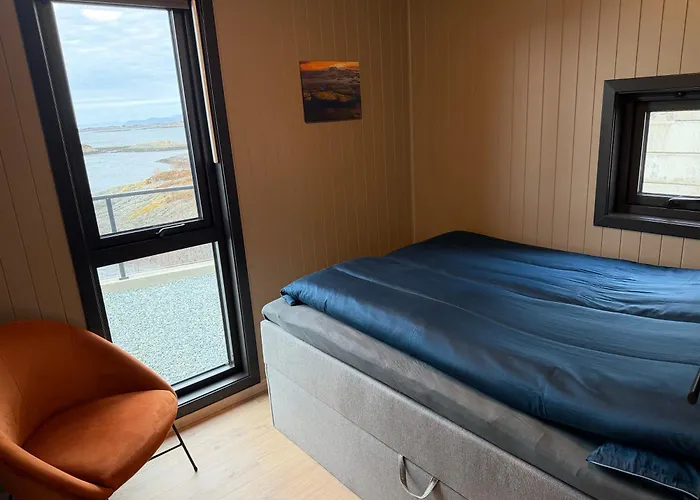 Sunset Island Retreat, Ocean With Hot Tub