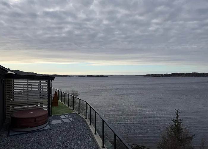 Sunset Island Retreat, Ocean With Hot Tub Vakantiehuis